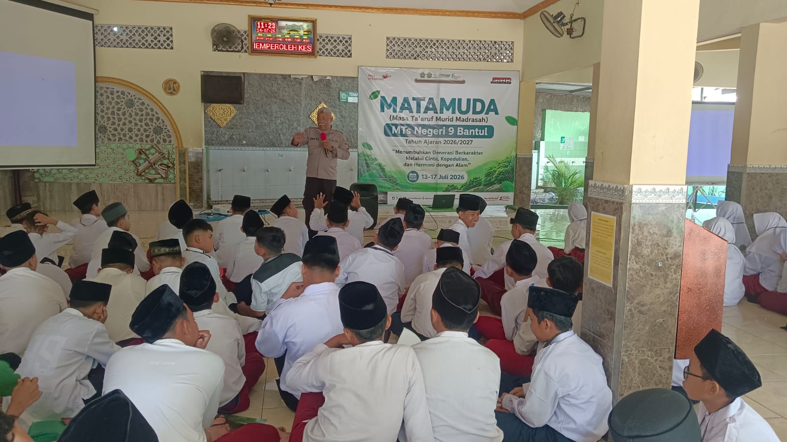 Bangun Karakter Generasi Muda, Polsek Banguntapan Berikan Edukasi Kenakalan Remaja kepada Peserta MATAMUDA MTsN 9 Bantul
